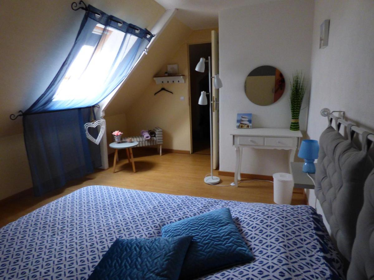 Les Petites Brosses Bed & Breakfast Montbizot ภายนอก รูปภาพ